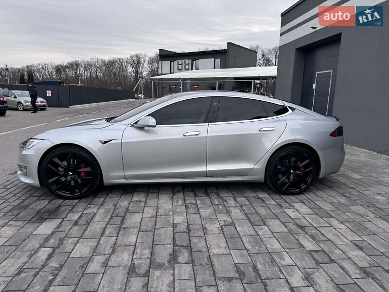 Ліфтбек Tesla Model S 2018 в Луцьку