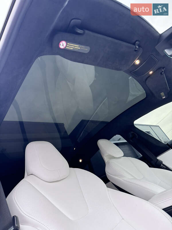 Ліфтбек Tesla Model S 2018 в Луцьку