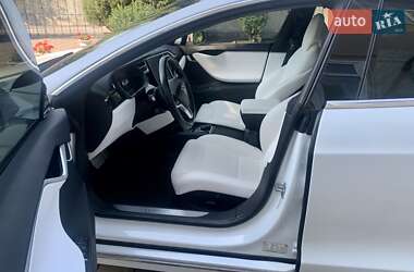 Ліфтбек Tesla Model S 2017 в 