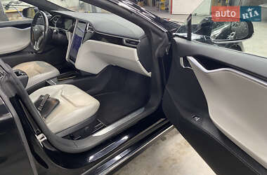 Ліфтбек Tesla Model S 2017 в 