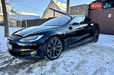 Лифтбек Tesla Model S 2019 в Киеве