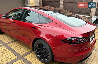 Ліфтбек Tesla Model S 2024 в 