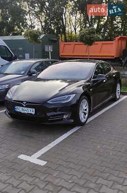 Ліфтбек Tesla Model S 2018 в Львові