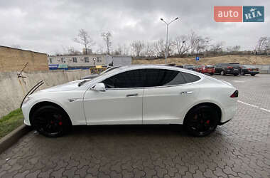 Ліфтбек Tesla Model S 2014 в Києві