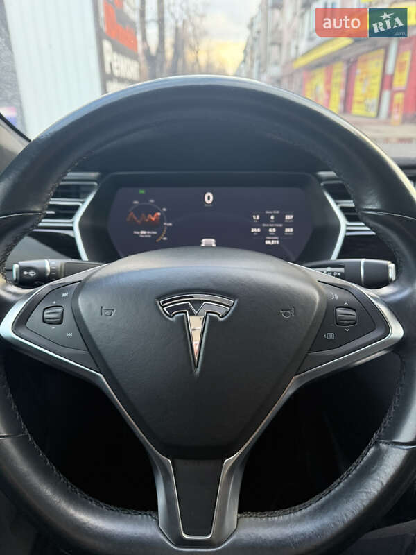 Лифтбек Tesla Model S 2016 в Кривом Роге фото 18 Лифтбек Tesla Model S 2016 в Кривом Роге