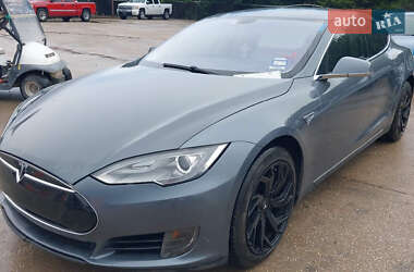 Ліфтбек Tesla Model S 2014 в Львові