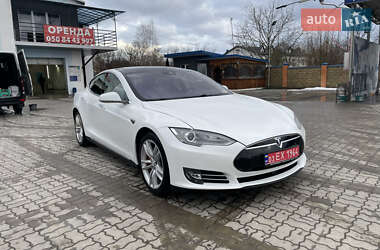 Лифтбек Tesla Model S 2015 в 