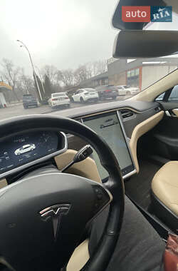 Лифтбек Tesla Model S 2014 в Днепре