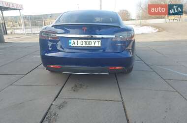 Ліфтбек Tesla Model S 2015 в Києві