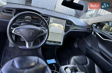 Ліфтбек Tesla Model S 2014 в 