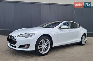 Лифтбек Tesla Model S 2014 в Киеве