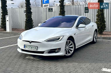 Ліфтбек Tesla Model S 2018 в Одесі