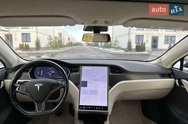 Лифтбек Tesla Model S 2018 в 