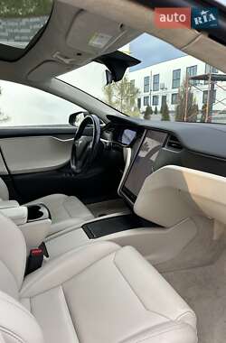 Лифтбек Tesla Model S 2018 в 