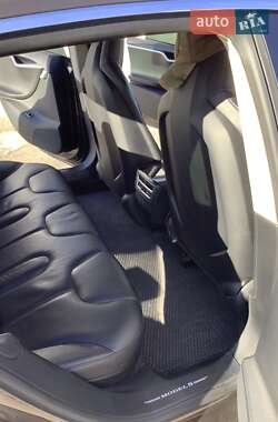 Лифтбек Tesla Model S 2013 в 