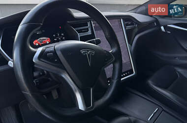 Ліфтбек Tesla Model S 2016 в Києві