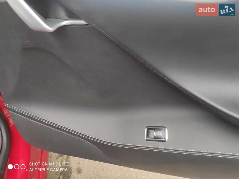 Ліфтбек Tesla Model S 2014 в Києві