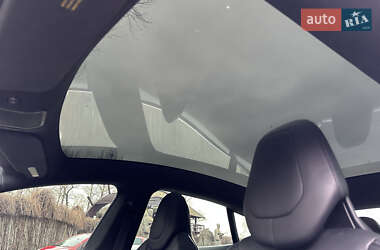 Лифтбек Tesla Model S 2019 в 