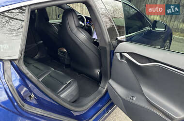 Лифтбек Tesla Model S 2019 в 