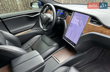 Лифтбек Tesla Model S 2019 в 