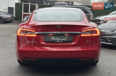 Лифтбек Tesla Model S 2018 в 