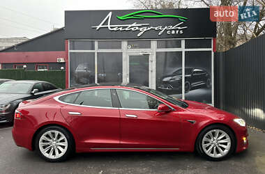 Лифтбек Tesla Model S 2018 в 