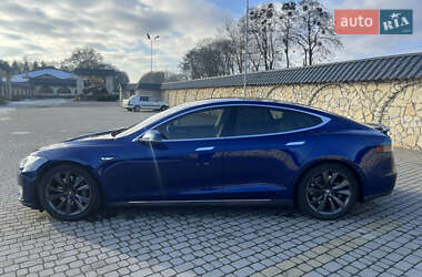 Лифтбек Tesla Model S 2015 в Львове