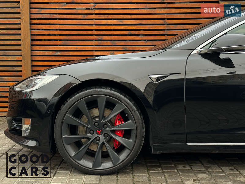 Лифтбек Tesla Model S 2017 в Одессе