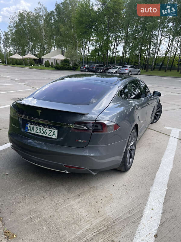 Ліфтбек Tesla Model S 2013 в Києві фото 13 Ліфтбек Tesla Model S 2013 в Києві