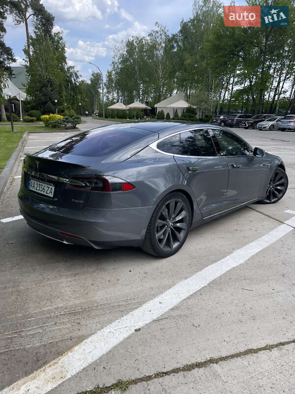 Ліфтбек Tesla Model S 2013 в Києві фото 26 Ліфтбек Tesla Model S 2013 в Києві