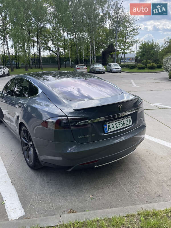 Ліфтбек Tesla Model S 2013 в Києві фото 38 Ліфтбек Tesla Model S 2013 в Києві