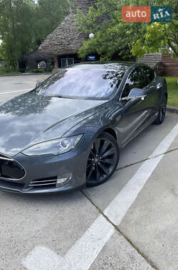 Лифтбек Tesla Model S 2013 в 