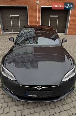 Лифтбек Tesla Model S 2018 в Харькове