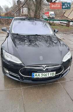 Ліфтбек Tesla Model S 2014 в Києві