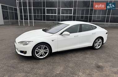 Ліфтбек Tesla Model S 2016 в Харкові