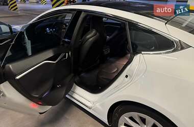 Лифтбек Tesla Model S 2016 в 