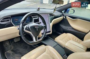 Ліфтбек Tesla Model S 2017 в 