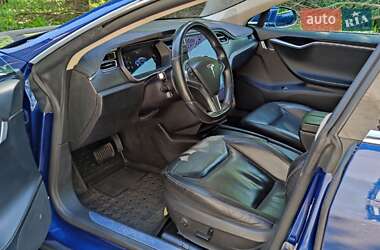 Лифтбек Tesla Model S 2016 в 