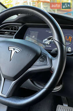 Лифтбек Tesla Model S 2018 в 