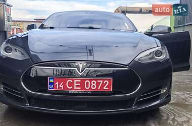 Ліфтбек Tesla Model S 2015 в Новояворівську