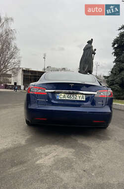 Лифтбек Tesla Model S 2017 в 