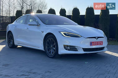 Ліфтбек Tesla Model S 2019 в 