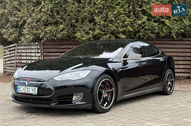 Лифтбек Tesla Model S 2016 в 