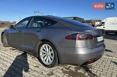 Лифтбек Tesla Model S 2016 в Львове