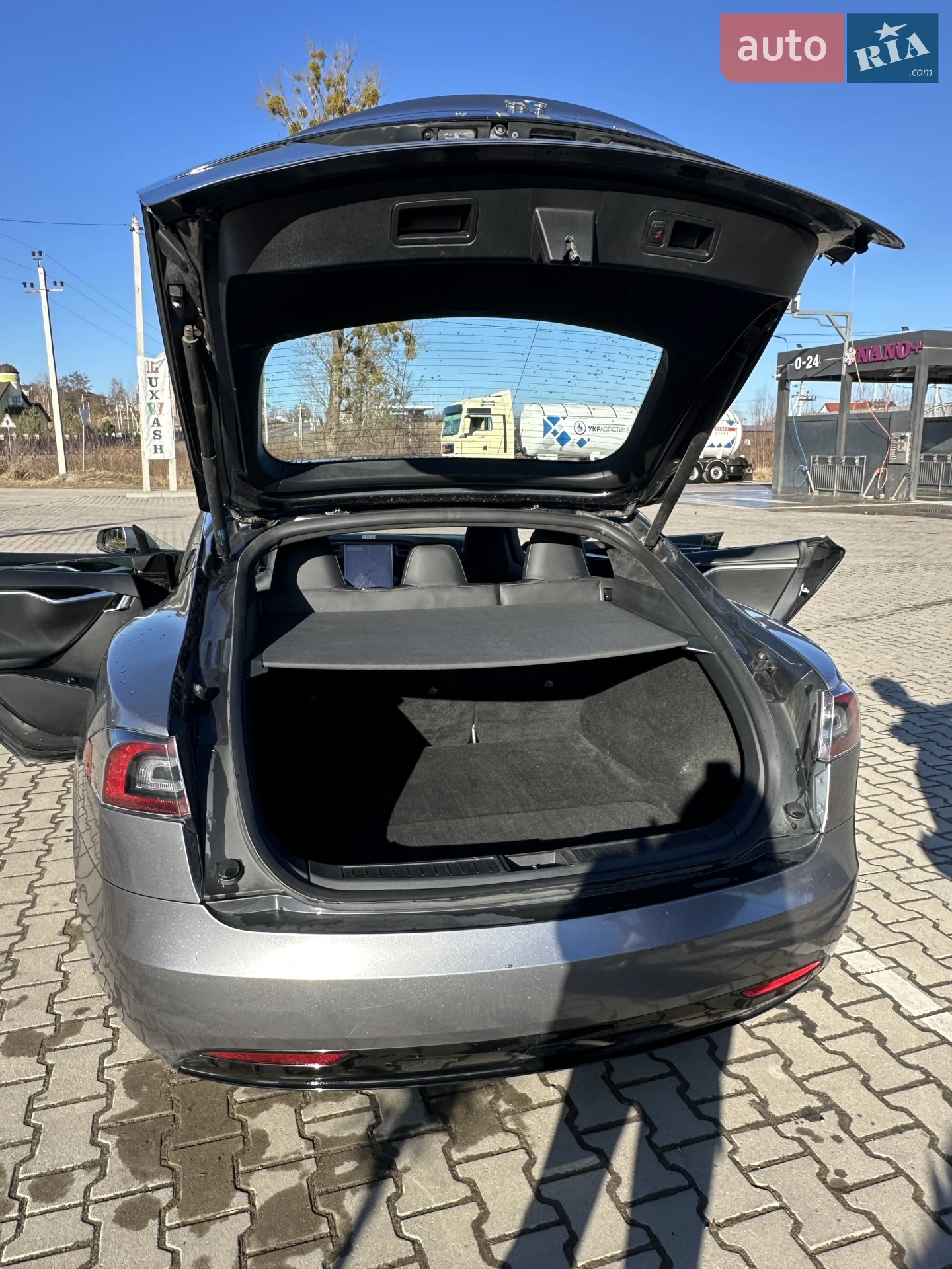 2016 Tesla Model S - мініатюра 10