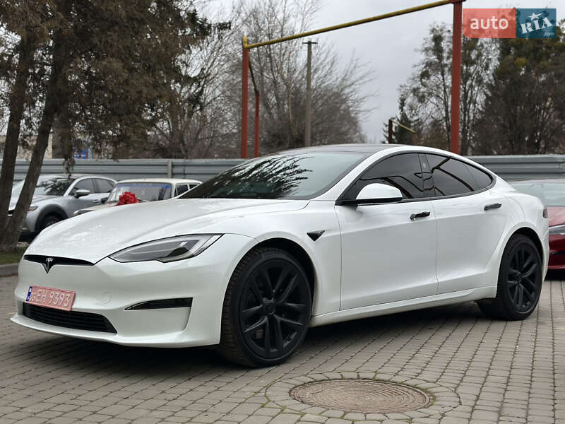 Лифтбек Tesla Model S 2021 в Луцке