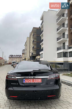 Лифтбек Tesla Model S 2019 в 