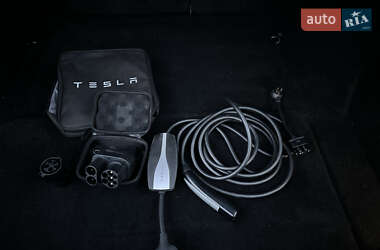 Лифтбек Tesla Model S 2018 в 