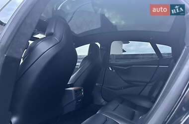 Лифтбек Tesla Model S 2018 в 