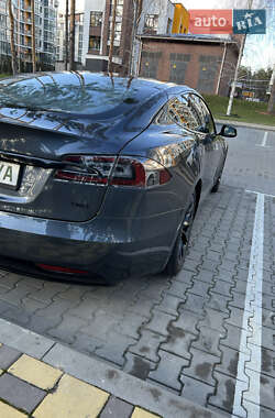 Лифтбек Tesla Model S 2016 в 